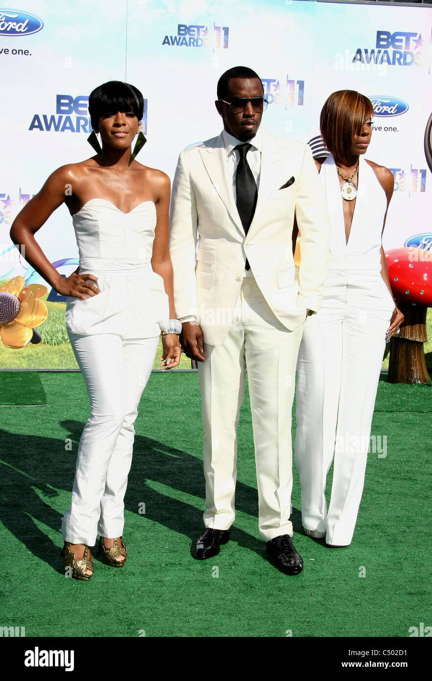 Pettini di Sean Diddy denaro sporco BET AWARDS 2011 ARRIVI DOWNTOWN LOS ANGELES CALIFORNIA USA 26 Giugno 2011 Foto Stock