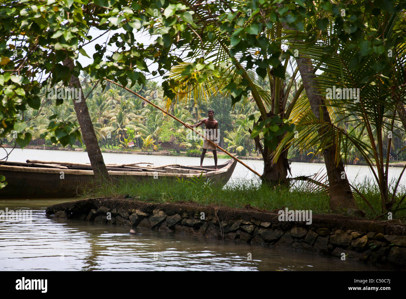 Nelle lagune del Kerala, vicino Quilon. Foto Stock