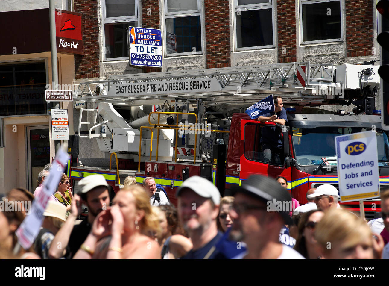 BRIGHTON, Regno Unito 30/06/11. I lavoratori del settore pubblico e di elementi di raccordo di dimostrare in Brighton oggi (30/06/2011) Foto Stock