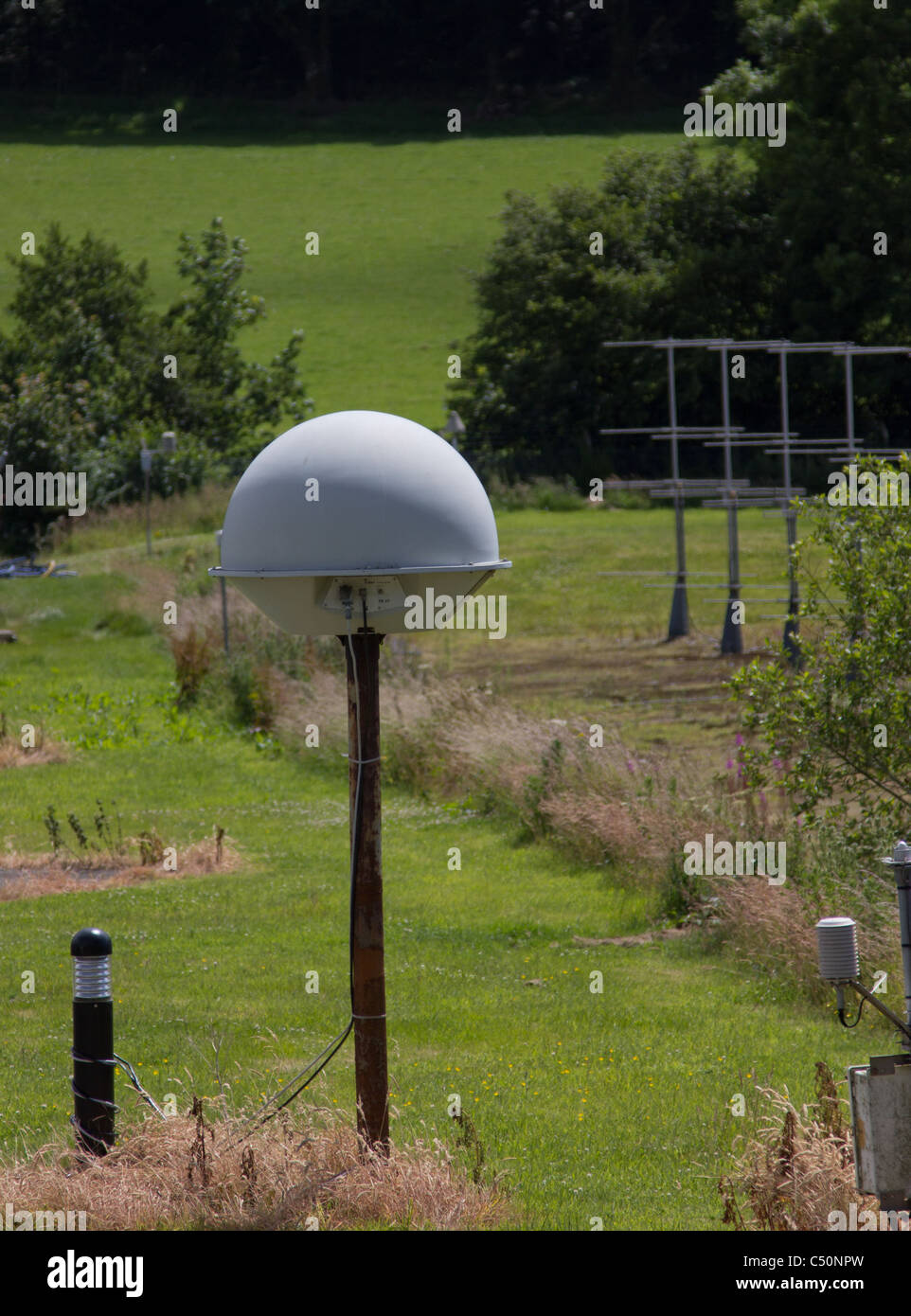 Impianto Radar dome Foto Stock