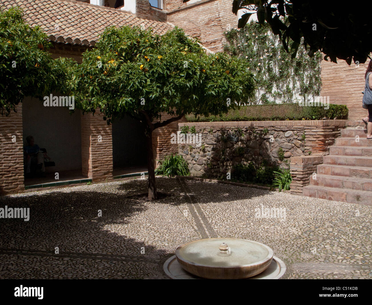 Granada Spagna Alhambra Palace Generalife patio con giardino cortile arancio Foto Stock