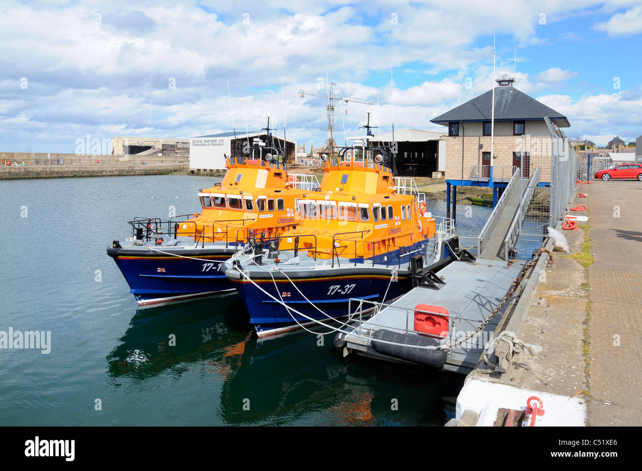 Le imbarcazioni di salvataggio a Buckie in Scozia Foto Stock