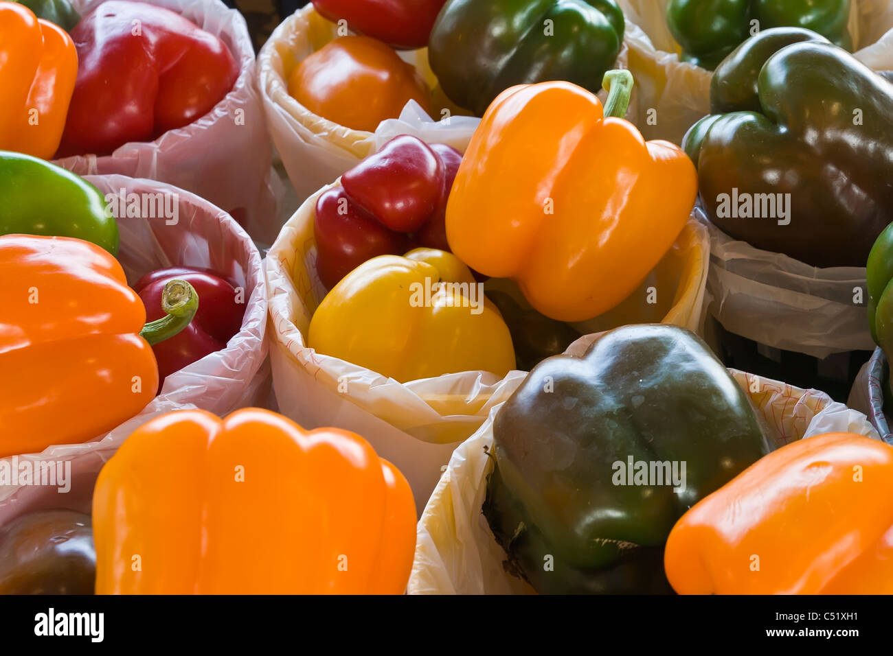 Freschi Peperoni al mercato pubblico in Rochester New York Foto Stock