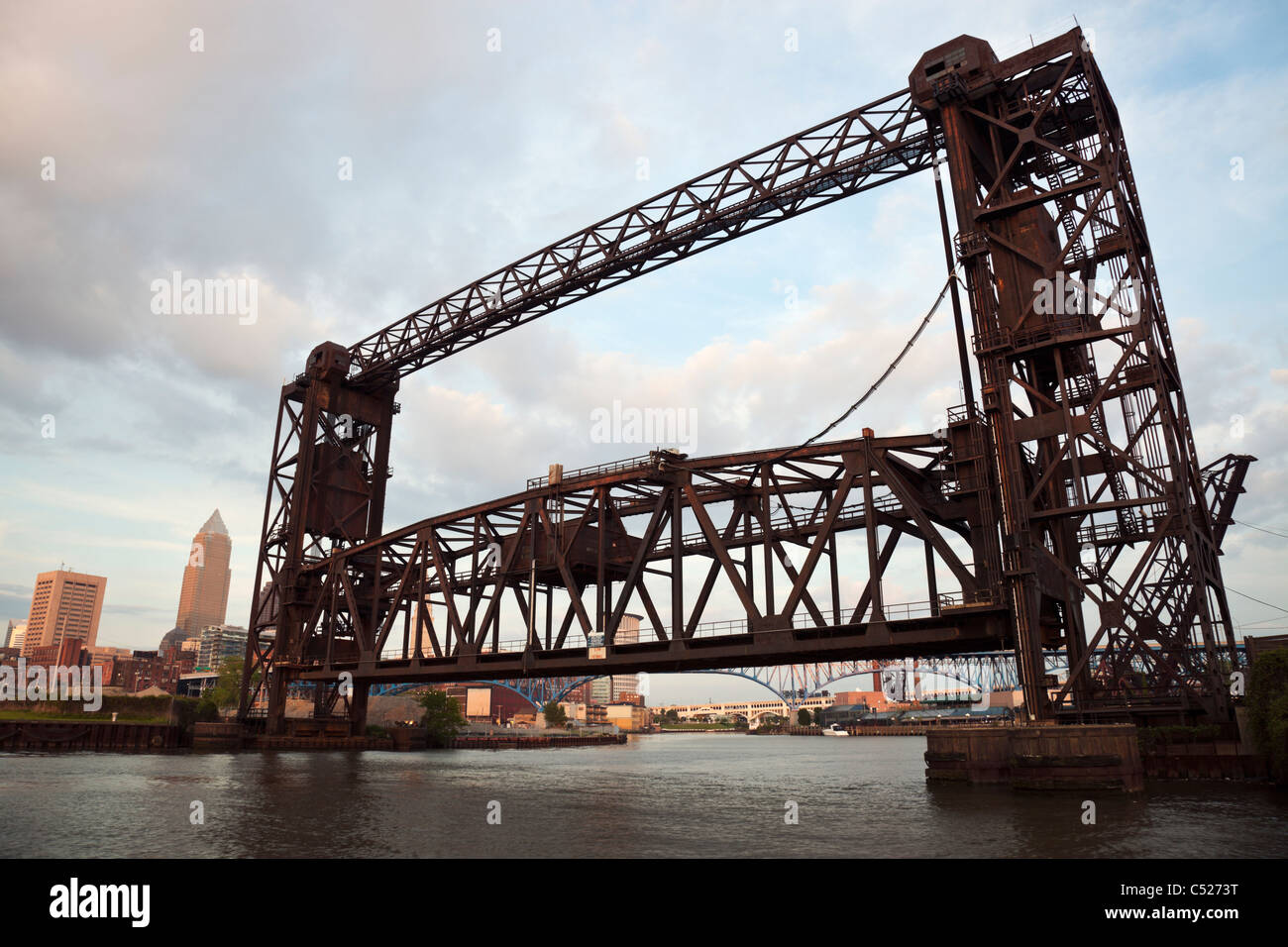 Ponte sul Fiume Cuyahoga in Cleveland Foto Stock