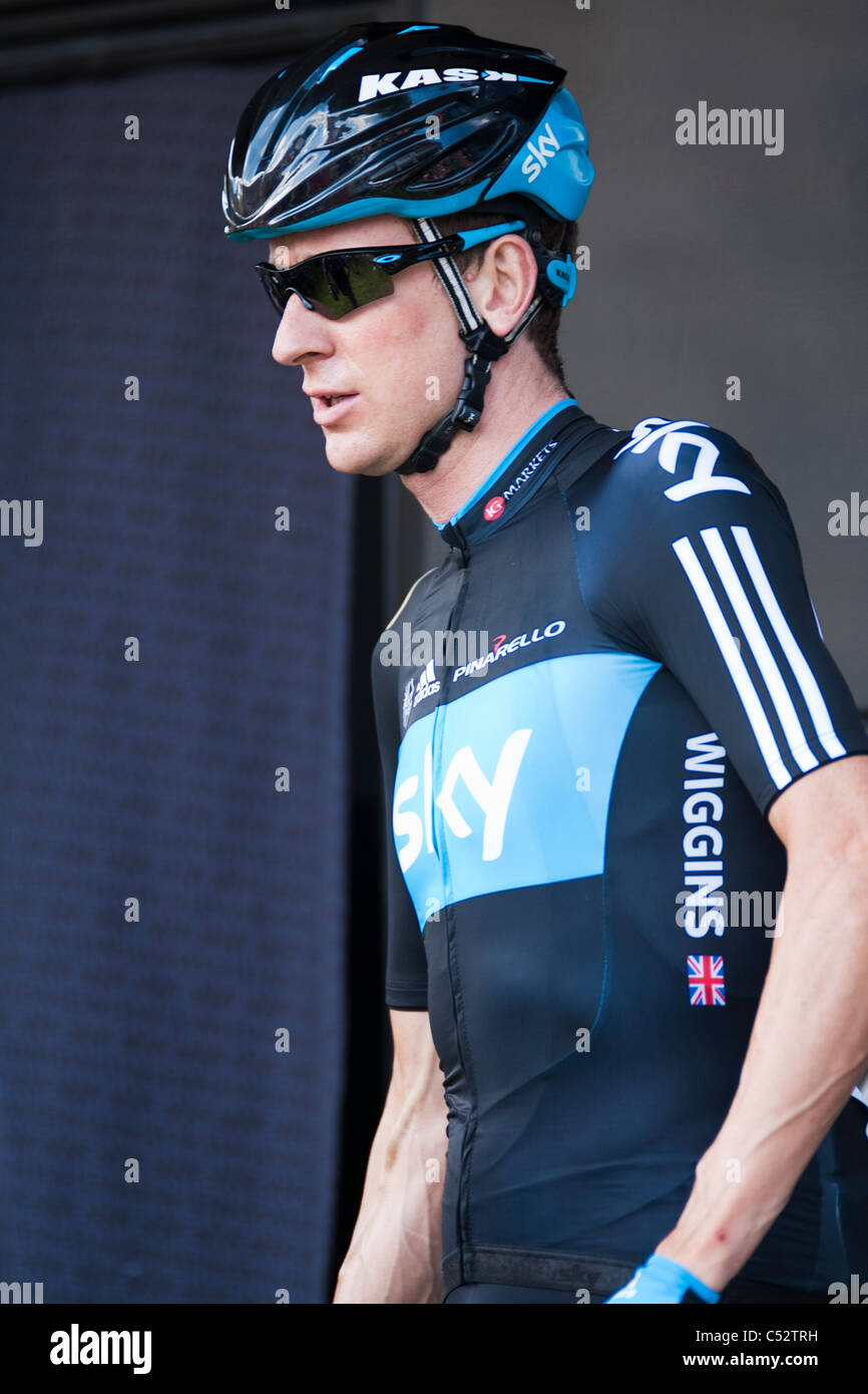 Bradley Wiggins preparando per il British National Road cycling Championship in Stamfordham 2011 Foto Stock