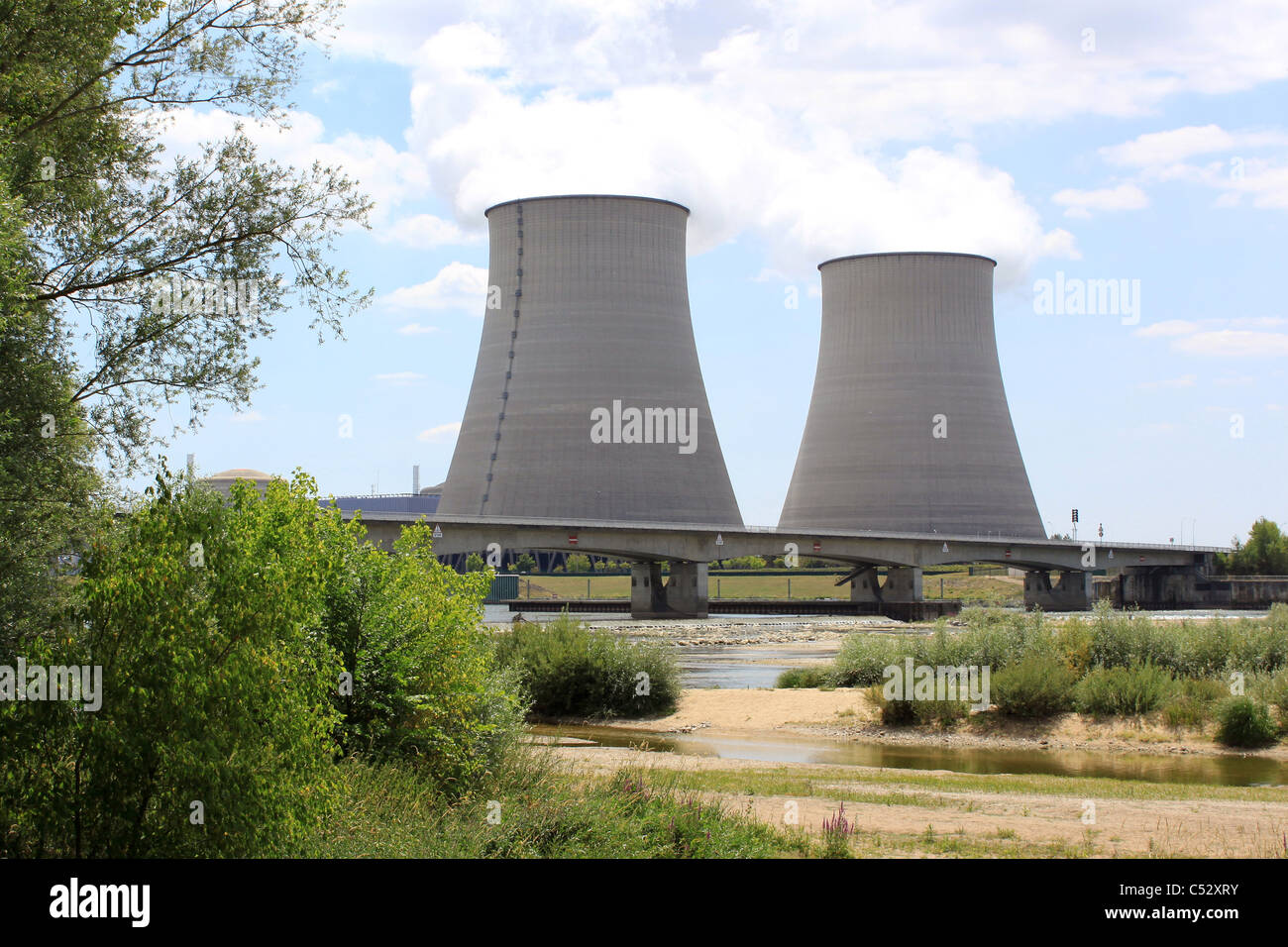 Centrale nucleare di funzionamento per la produzione di energia elettrica Foto Stock