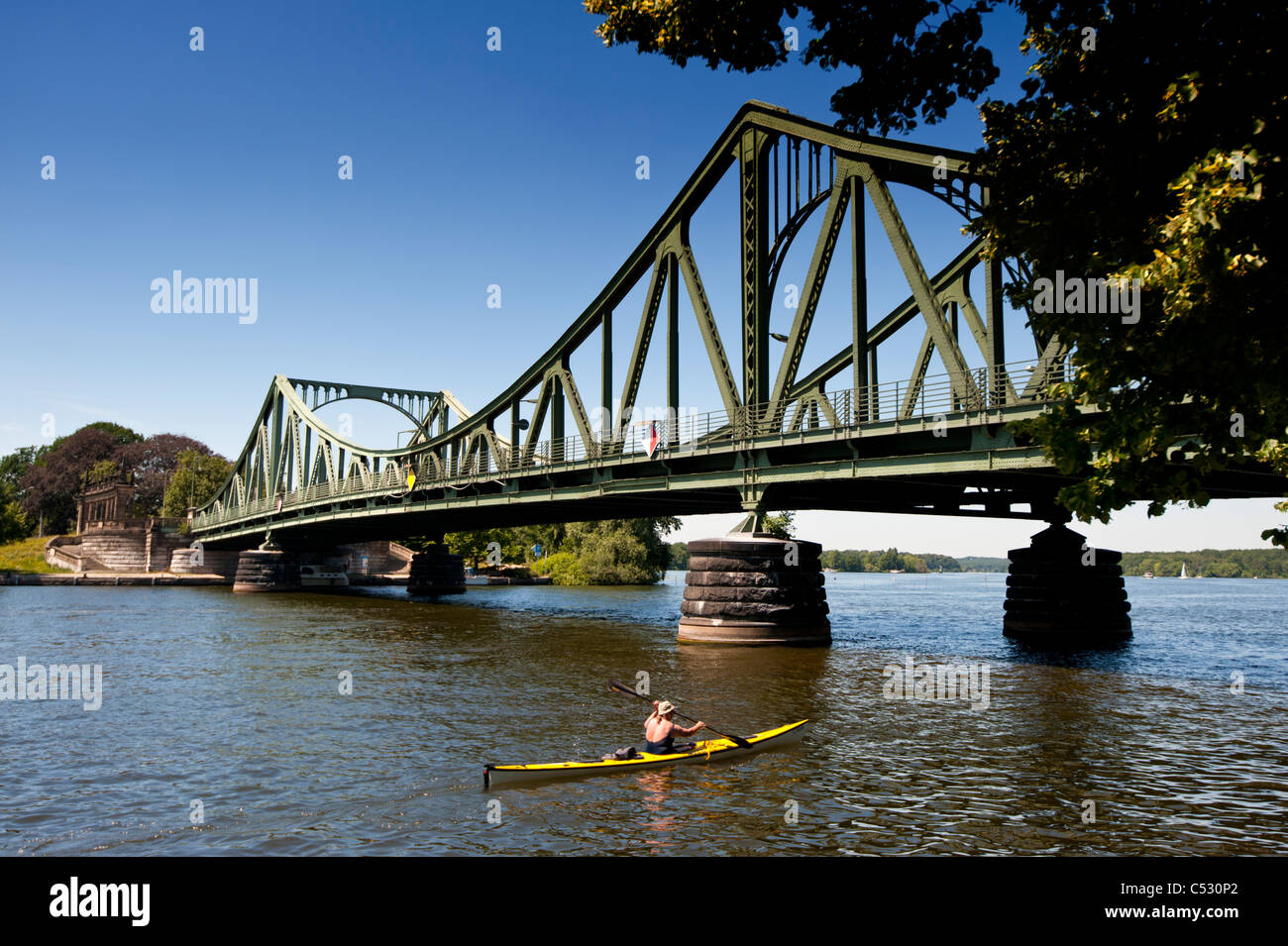 Ponte di Glienicke a Potsdam al di fuori di Berlino Germania Foto Stock