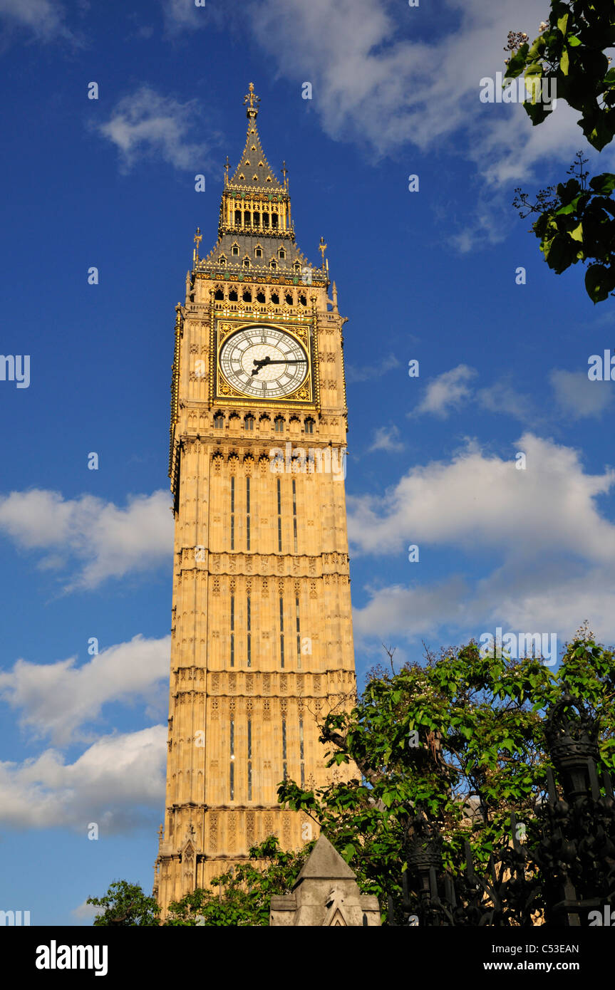 Big Ben Clock Tower, la Casa del Parlamento, il Palazzo di Westminster, Londra, Regno Unito Foto Stock