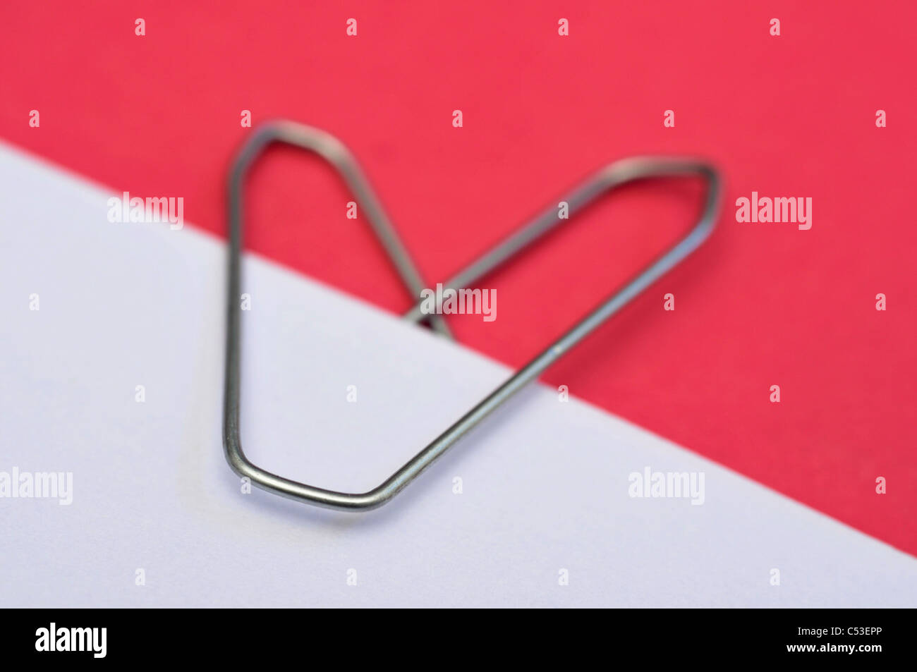 Clip di carta a forma di cuore Foto Stock