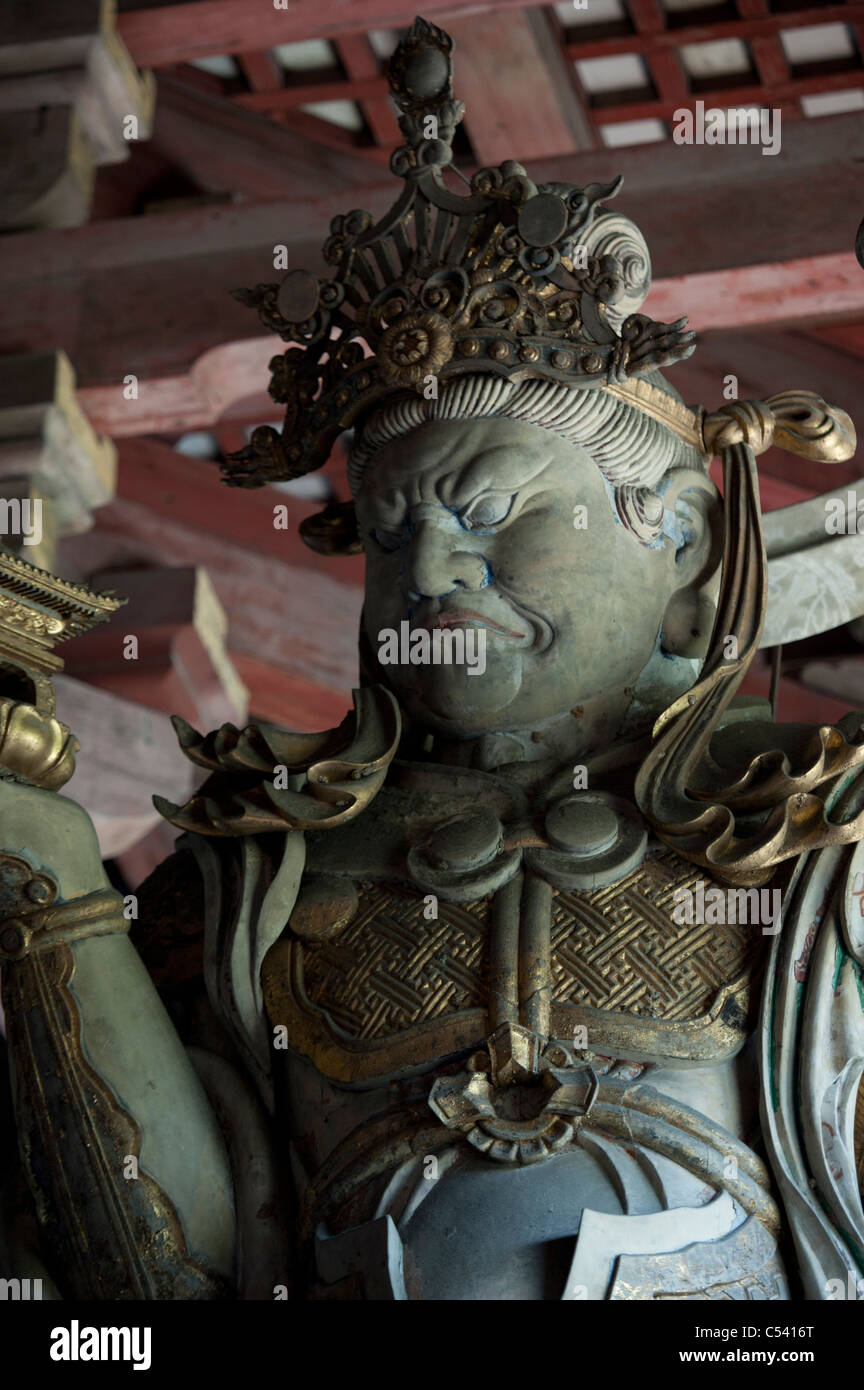 Statua di Nio custode presso il Tempio Todaiji, Nara, Giappone Foto Stock