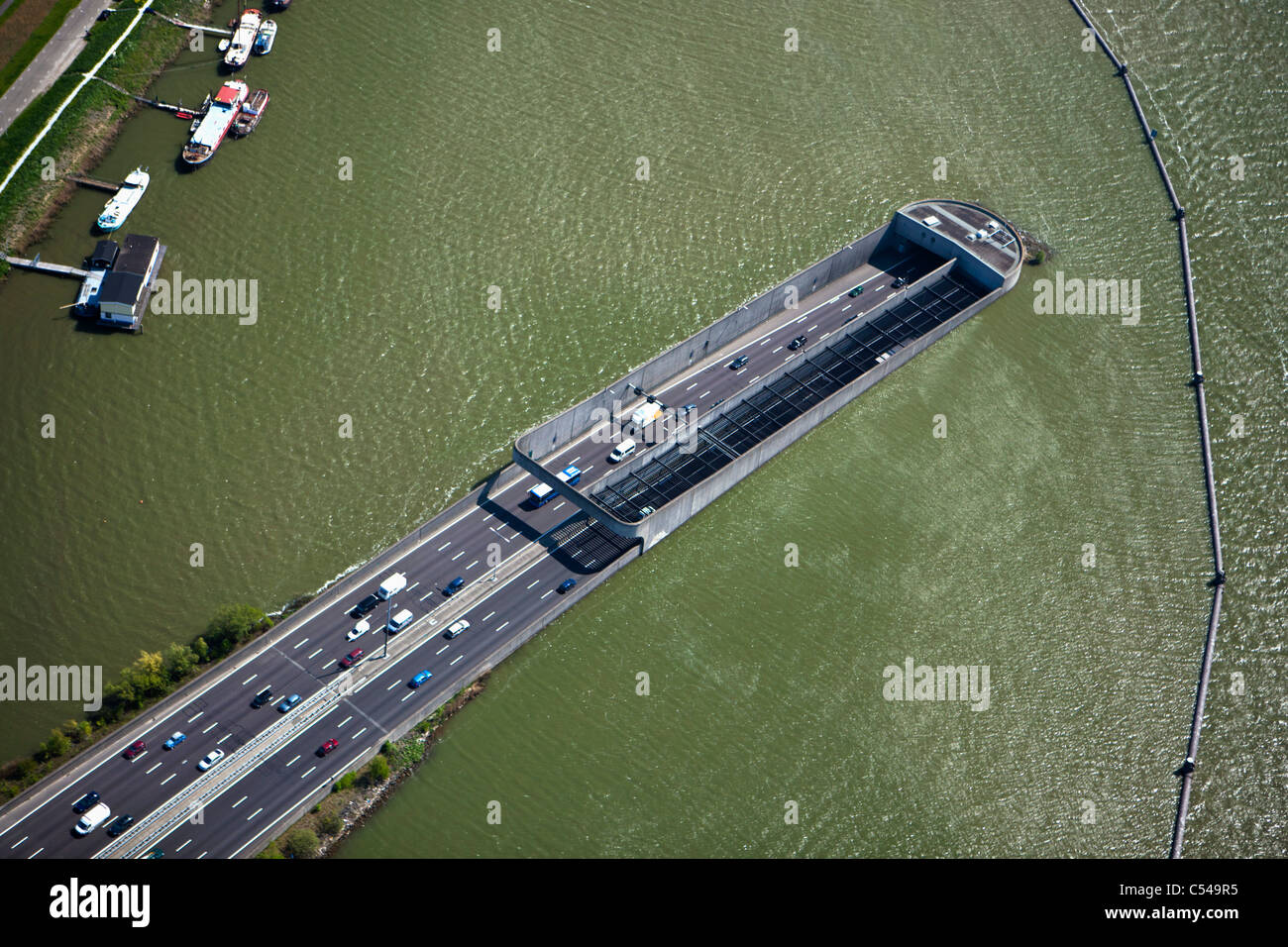 I Paesi Bassi, Amsterdam, Antenna di uscita di Zeeburgertunnel, che collega il sud e il nord della città. Foto Stock