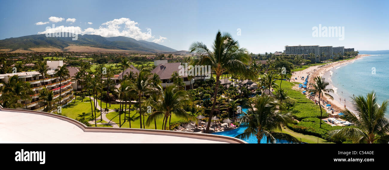 Panorama di una delle migliori spiagge del mondo di Kaanapali Beach vicino a Lahaina Hawaii Maui. Presi dallo Sheraton Black Rock Foto Stock