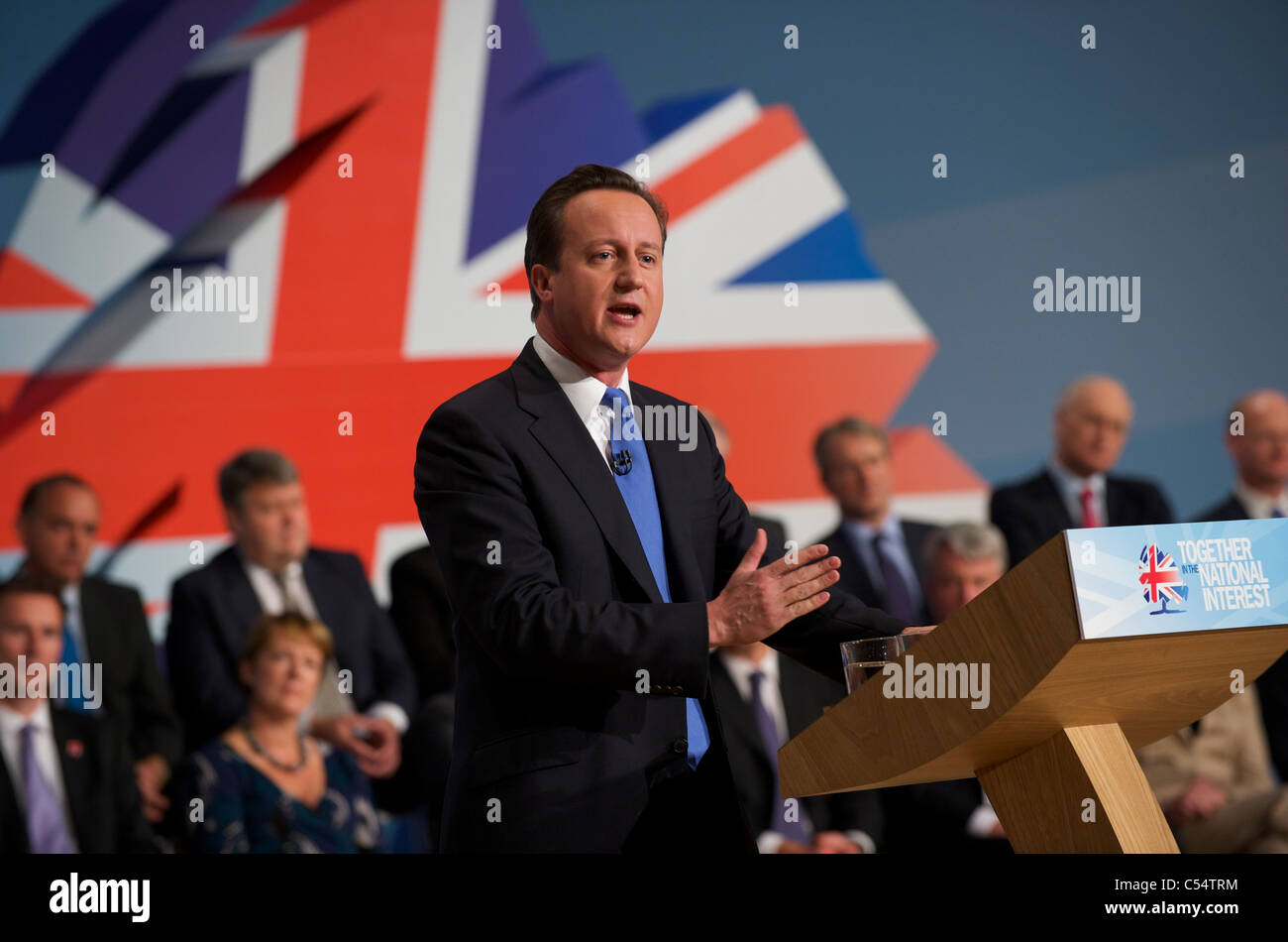 Primo Ministro britannico David Cameron offre il suo discorso ai delegati sui conservatori conferenza di partito. Foto Stock