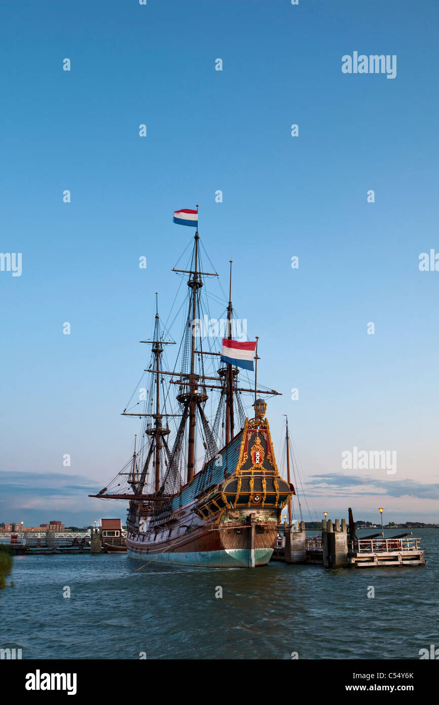 Replica della nave chiamata Batavia. Originale è stato costruito sul Peperwerf ad Amsterdam nel 1628. Dutch East India Company (VOC) Foto Stock