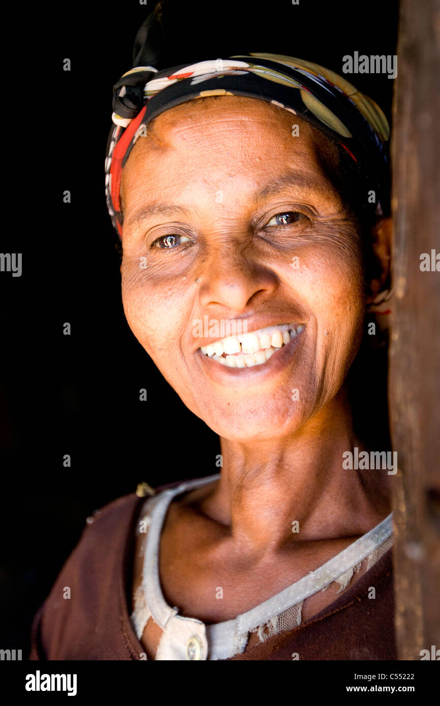 Ritratto di Silte tribeswoman, Etiopia. Foto Stock