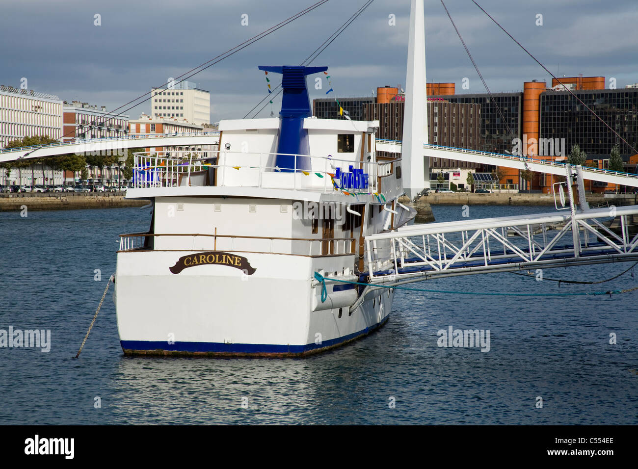 Tourboat nel fiume Senna, commercio bacino, Le Havre, Seine-Maritime, Haute-Normandie, Francia Foto Stock