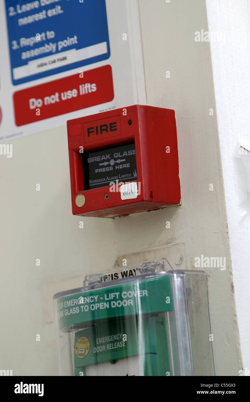 Allarme incendio unità in un ufficio a Londra, Regno Unito. Foto Stock