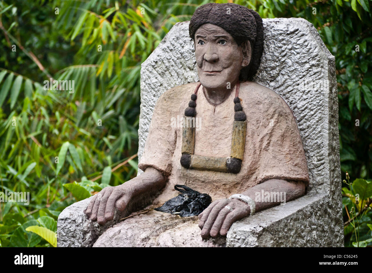 Tau Tau Toraja via della morte tomba di scultura Foto Stock