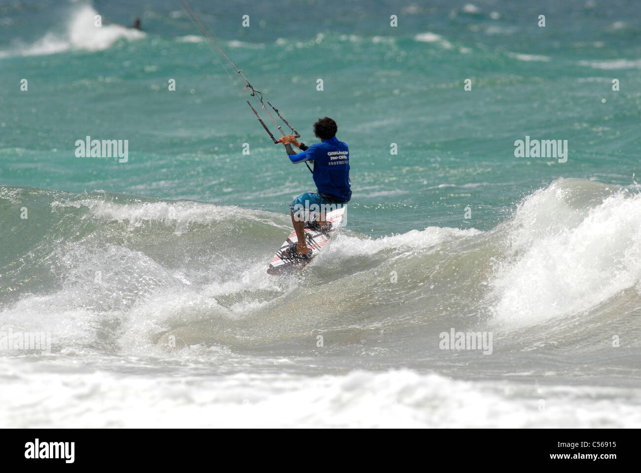 Kite surfer in azione Foto Stock