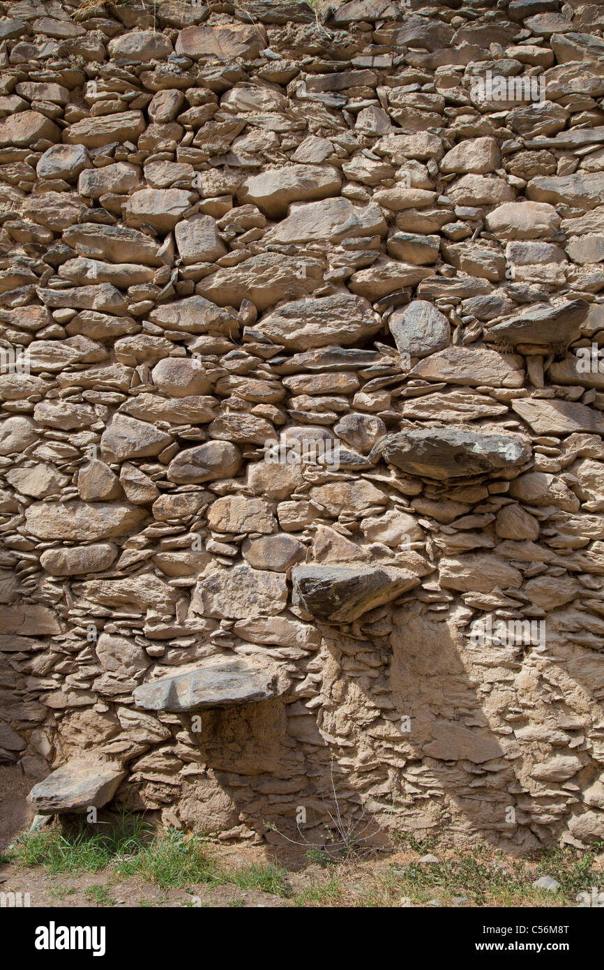 Passi presso il centro storico di rovine inca di Ollantaytambo, Perù Foto Stock