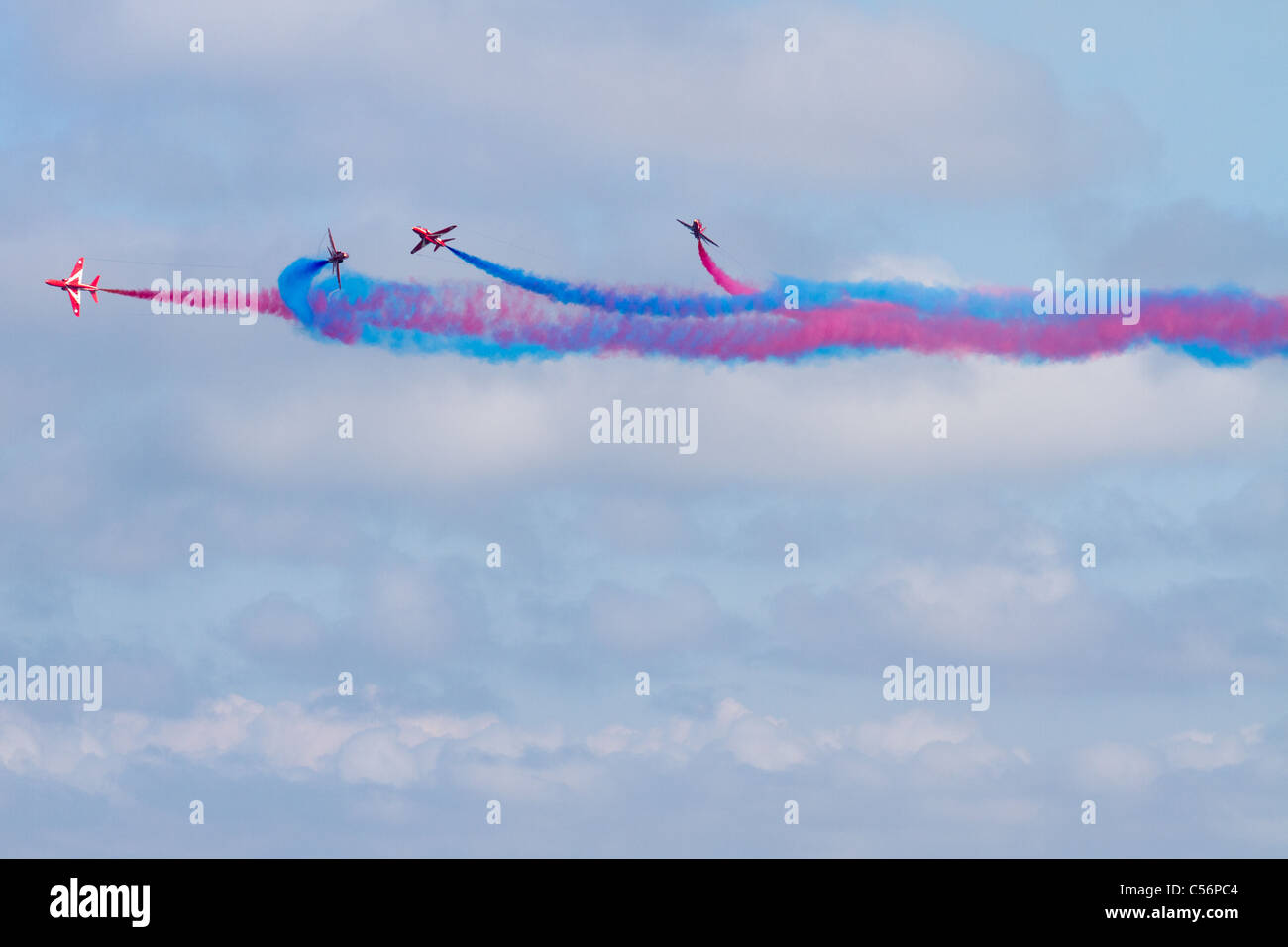 Le frecce rosse effettuando in corrispondenza di un'esibizione aerea. Foto Stock