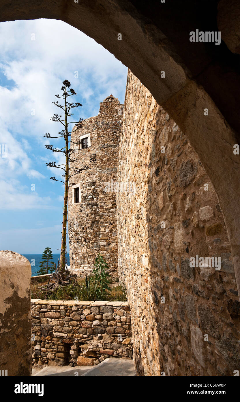 Il Kastro sopra la città vecchia di Naxos, isola di Naxos, Cicladi Grecia Foto Stock