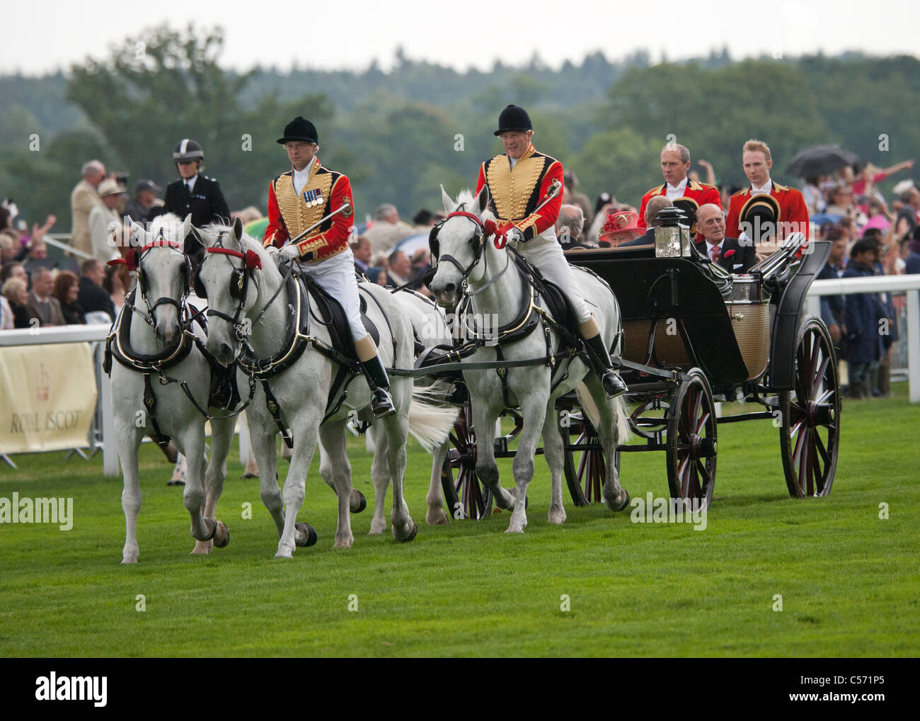 Royal Parade Ascot Race Carrello cavallo Regina Via Foto Stock