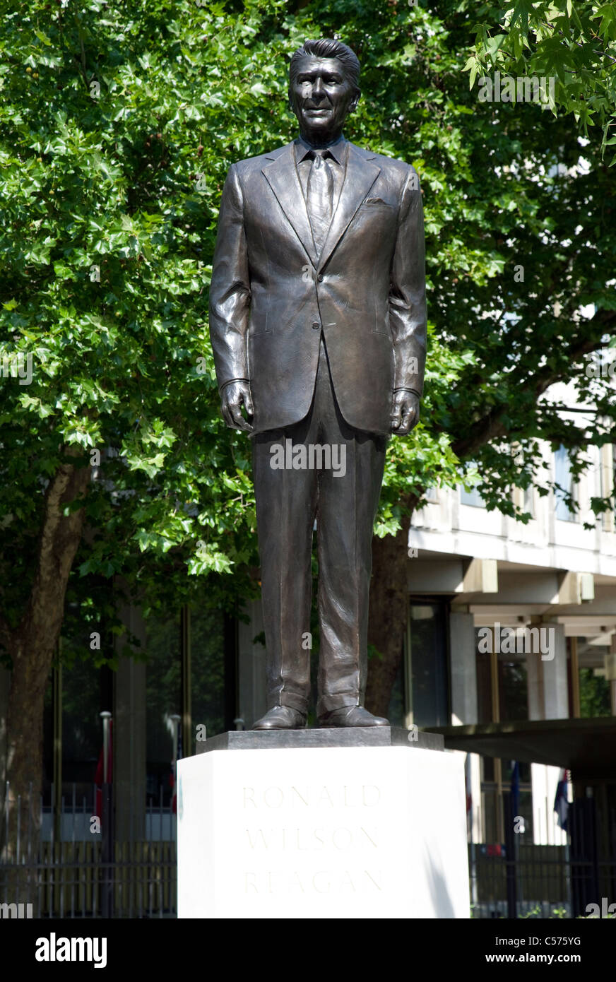 Ronald Reagan statua, Grosvenor Square, Londra Foto Stock