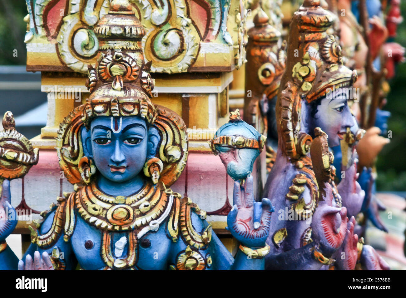 Divinità indù su un tempio indù, Naula, Sri Lanka Foto Stock Divinità indù su un tempio indù, Naula, Sri Lanka Foto Stock
