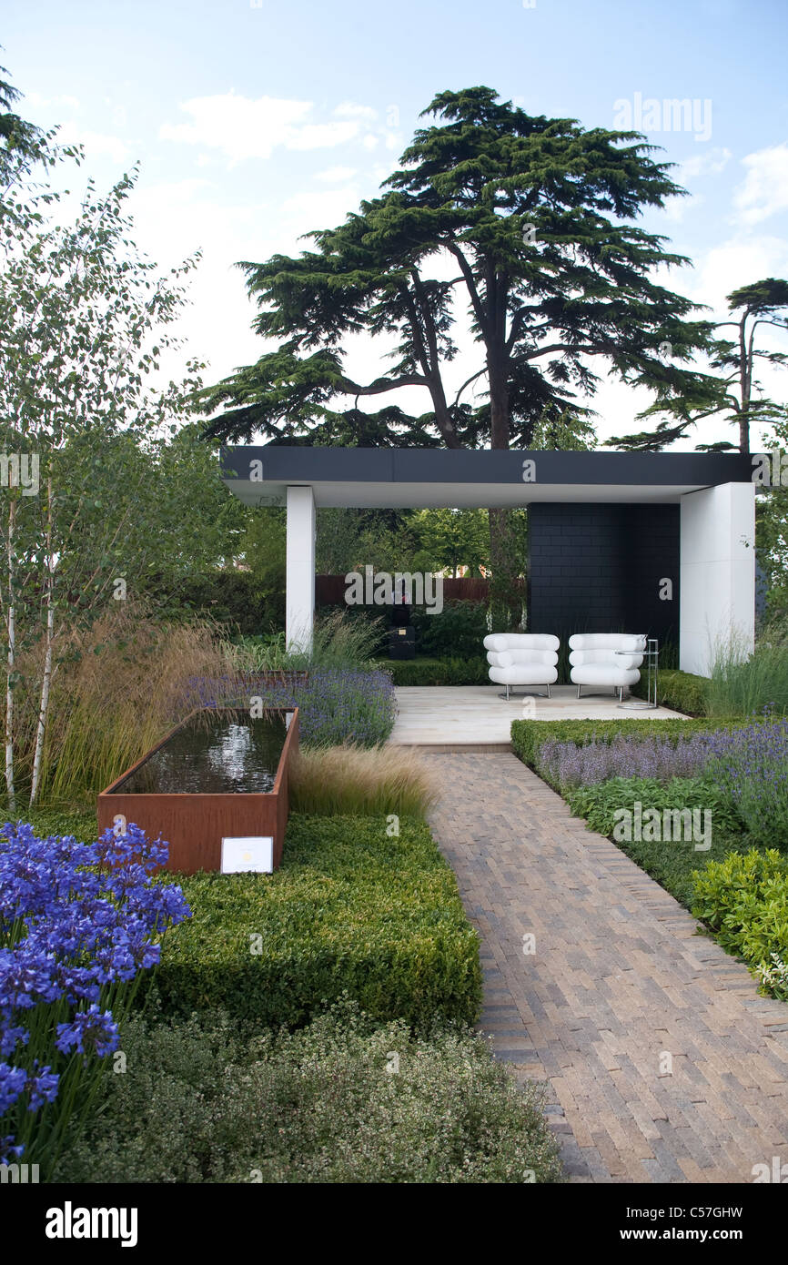 Medaglia d'oro Vestra ricchezza grigio del giardino del Palazzo di Hampton Court Flower Show 2011.Foto:Jeff Gilbert Foto Stock