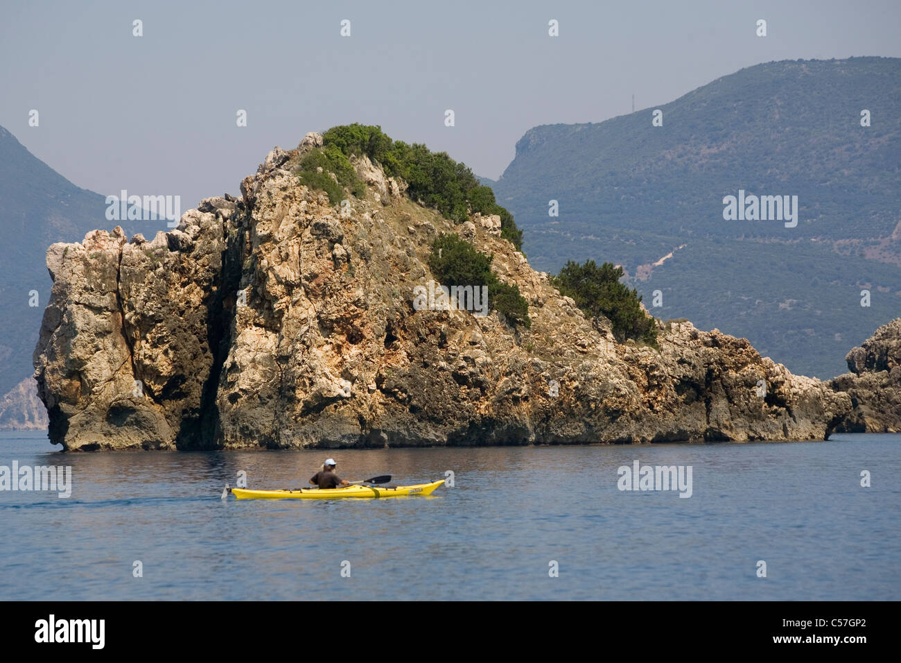 Grecia Ammoudia Epiros kayak & rock coast Foto Stock