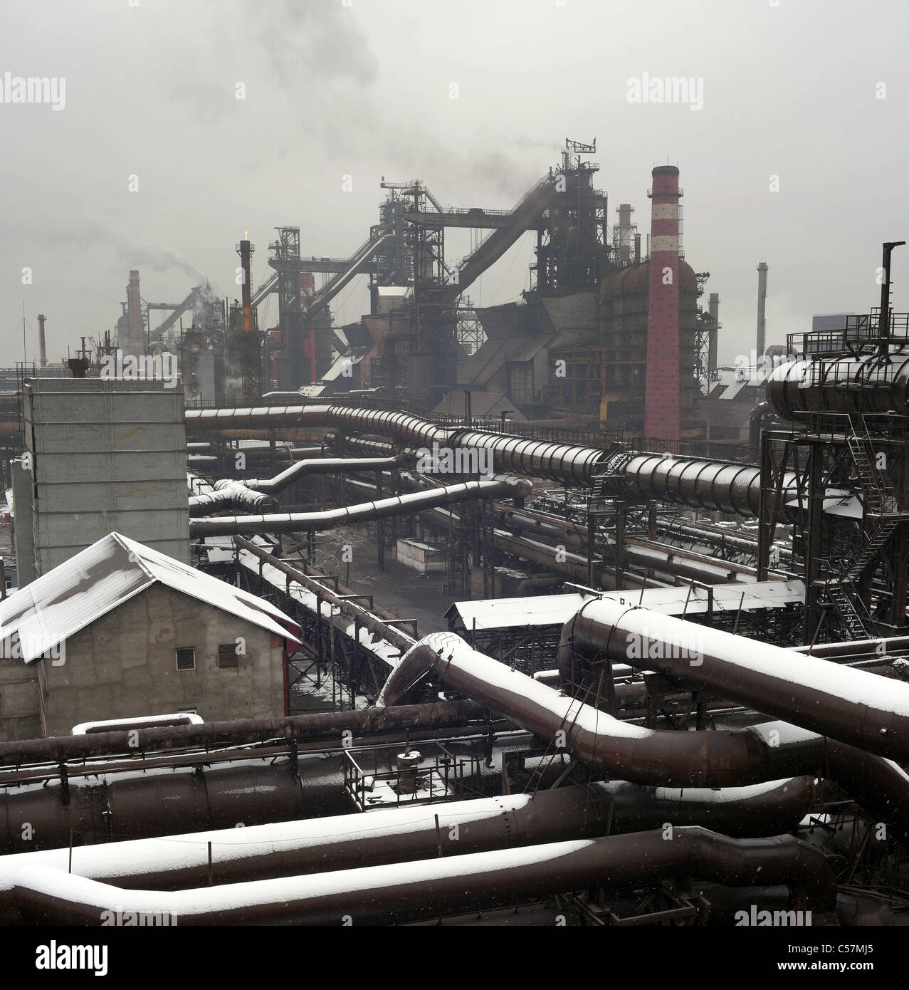 Paesaggio industriale in carburo di silicio metallurgico complesso industriale e della industria pesante Foto Stock