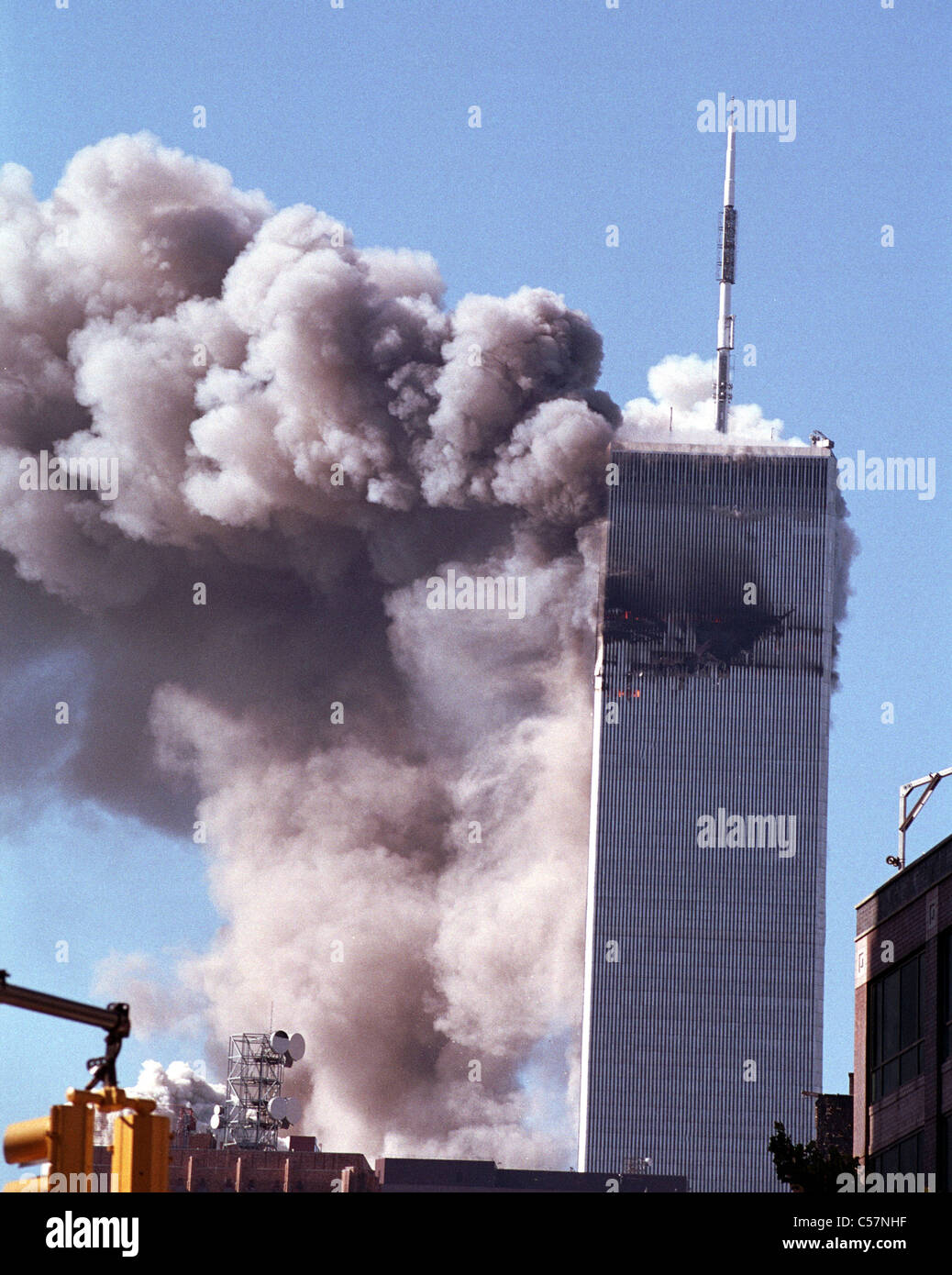 World Trade Center di terrorismo dell'11 settembre 2001. Torre numero due collassa Foto Stock World Trade Center di terrorismo dell'11 settembre 2001. Torre numero due collassa Foto Stock