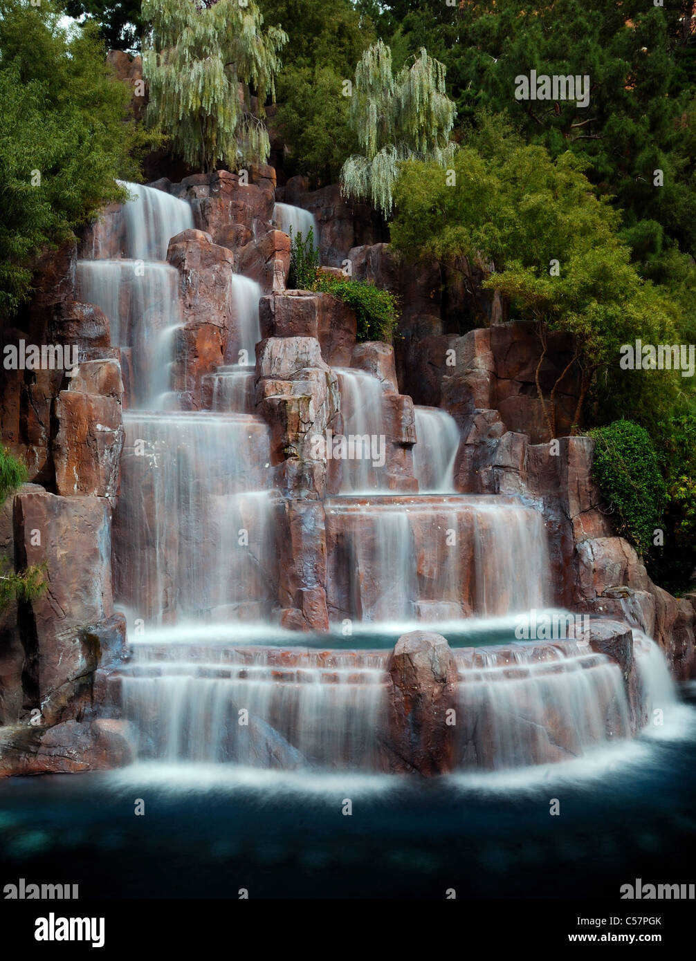 La cascata di fronte Wayne Hotel Casino in Las Vegas Strip Foto Stock