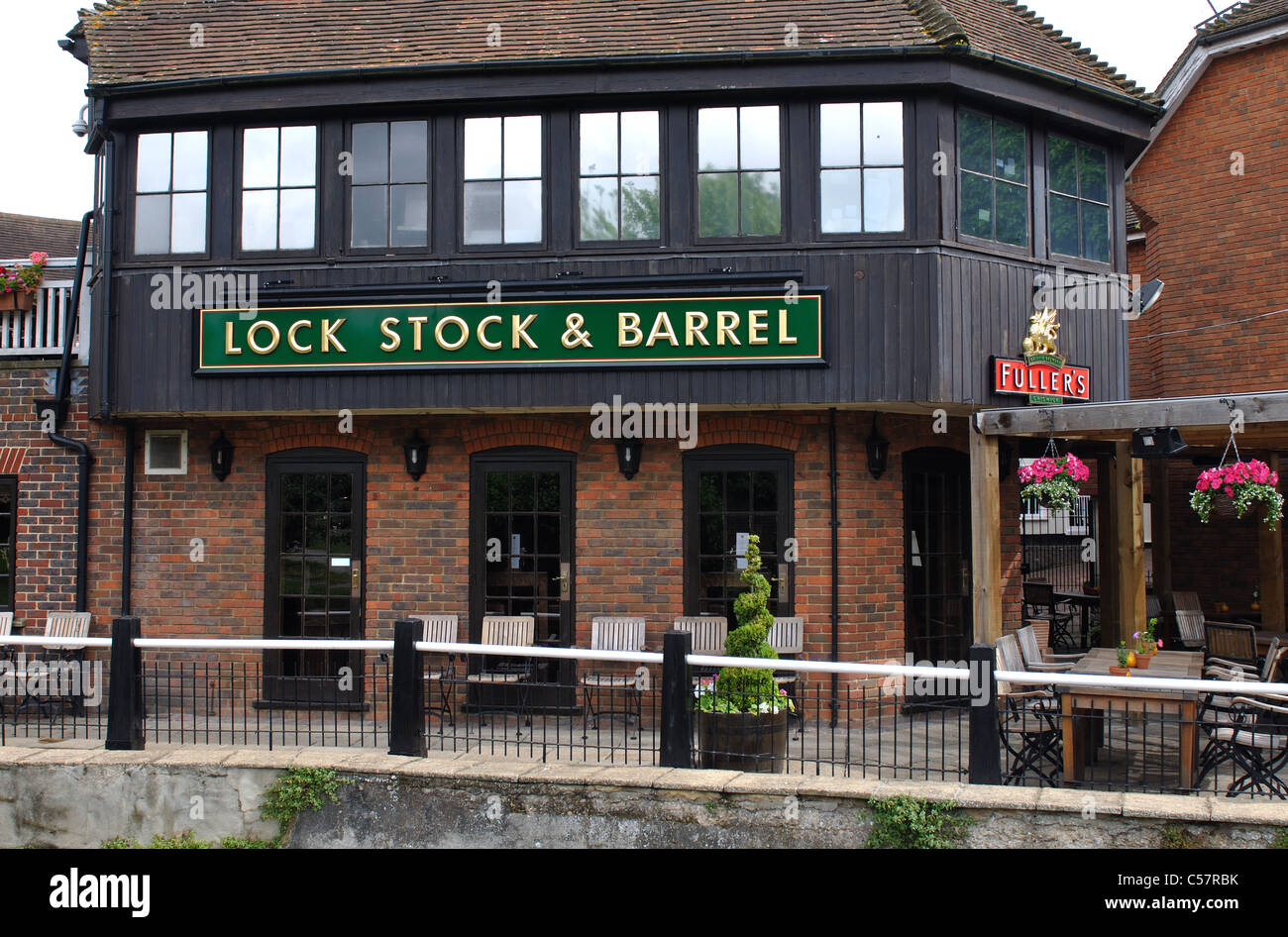 Bloccare le scorte e canna pub, Newbury, Berkshire, Inghilterra, Regno Unito Foto Stock