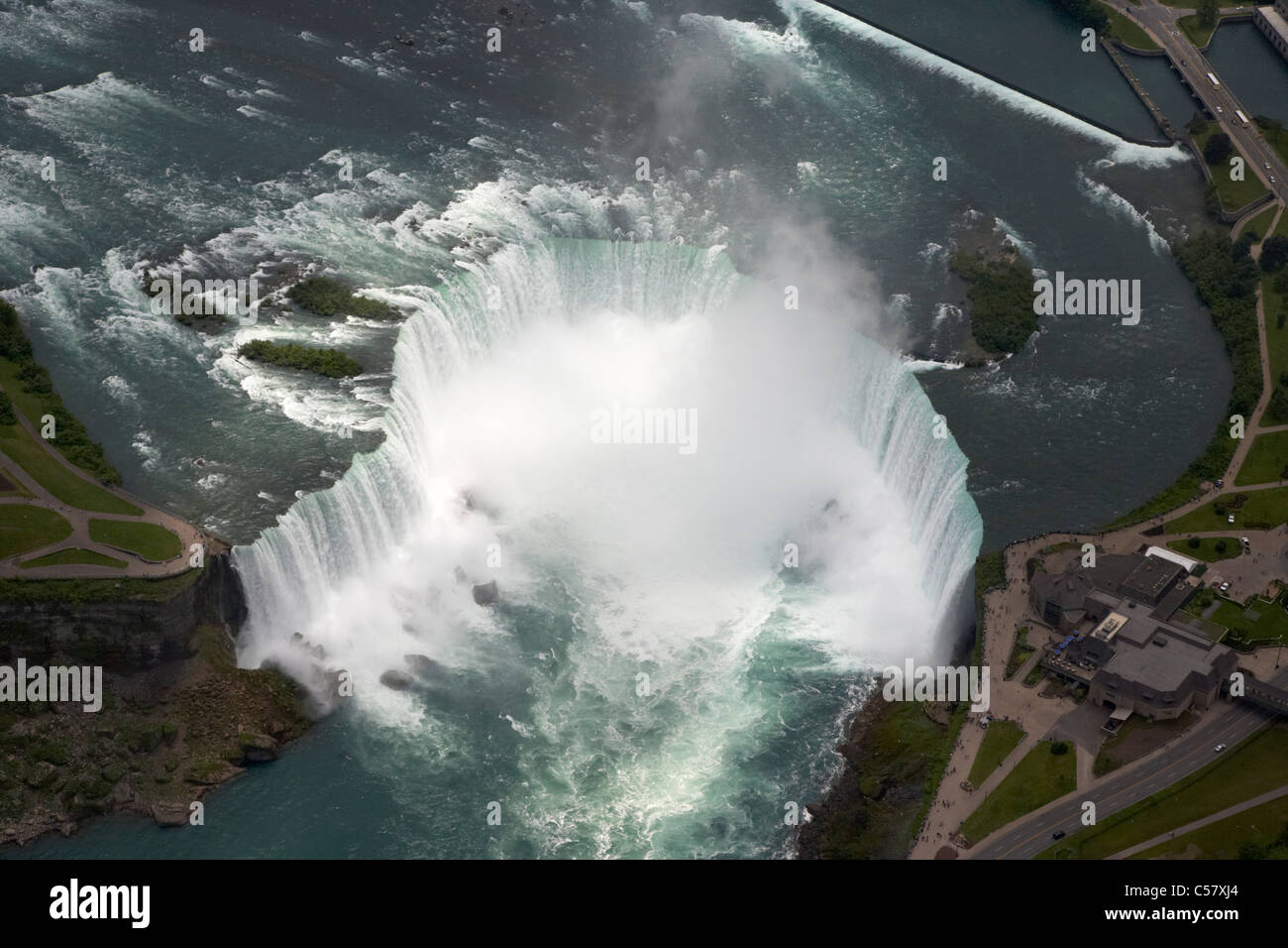 Areial vista delle cascate Horseshoe da volo in elicottero sopra le cascate del Niagara ontario canada Foto Stock