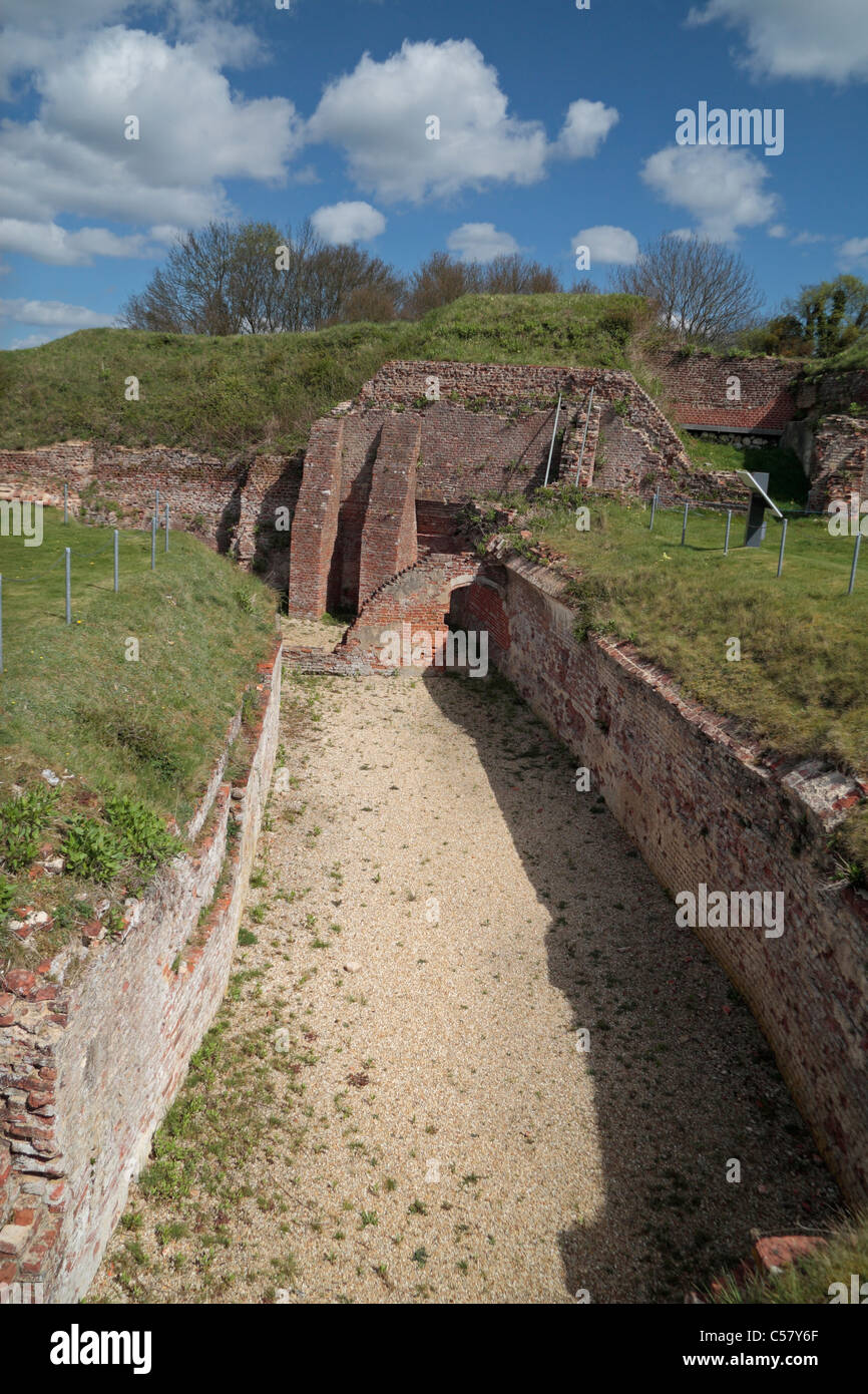 Parte della cucina cantine, parte delle rovine di fondare la casa vecchia, basando, Hampshire, Regno Unito. Foto Stock