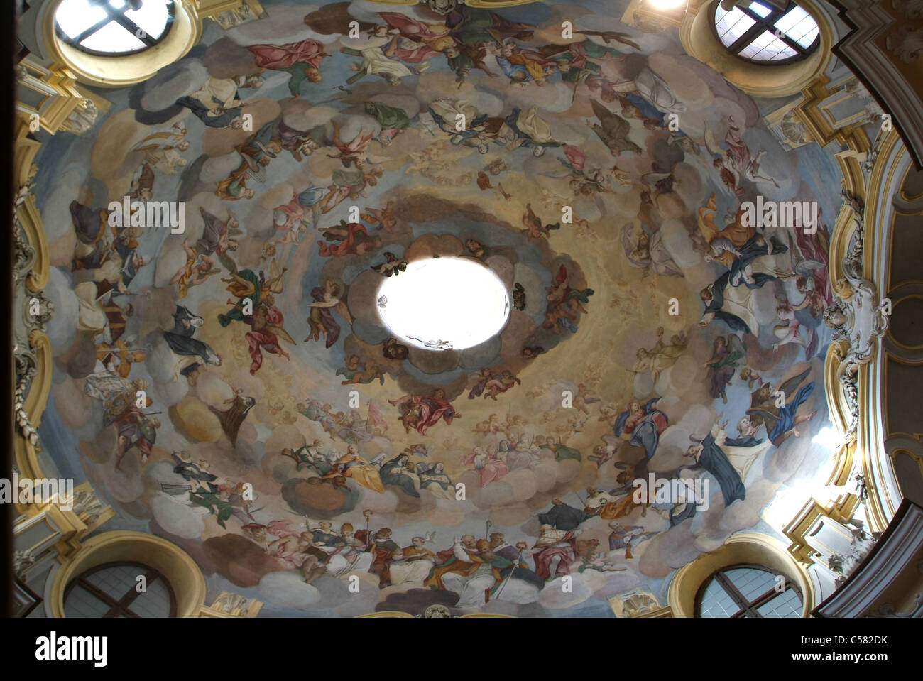 L'Italia, Alba, Piemonte, Italia, chiesa, Duomo, Chiesa della Maddalena, vernici Foto Stock