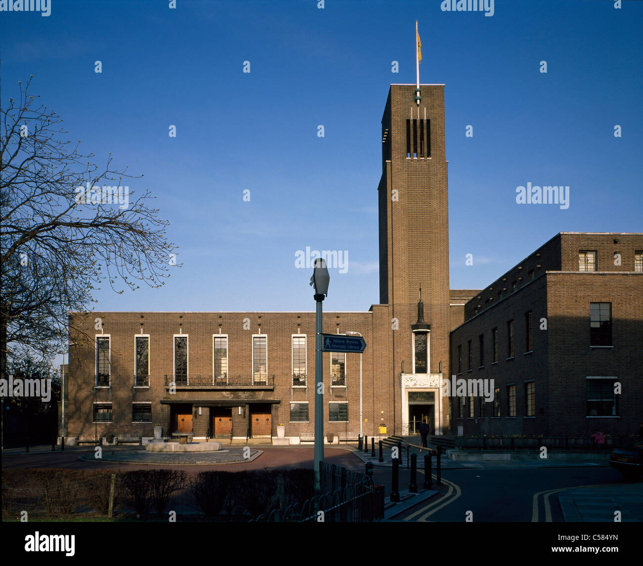 Hornsey Town Hall, Crouch End, Haringey, 1935. Il Grade II* elencati. Aggiudicati un RIBA medaglia di bronzo per anni 1933-35. Foto Stock