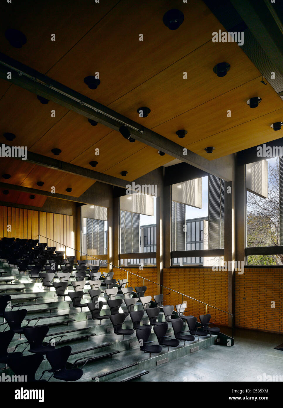 Santa Caterina's College di Oxford University (St. Catz) - sala. Foto Stock