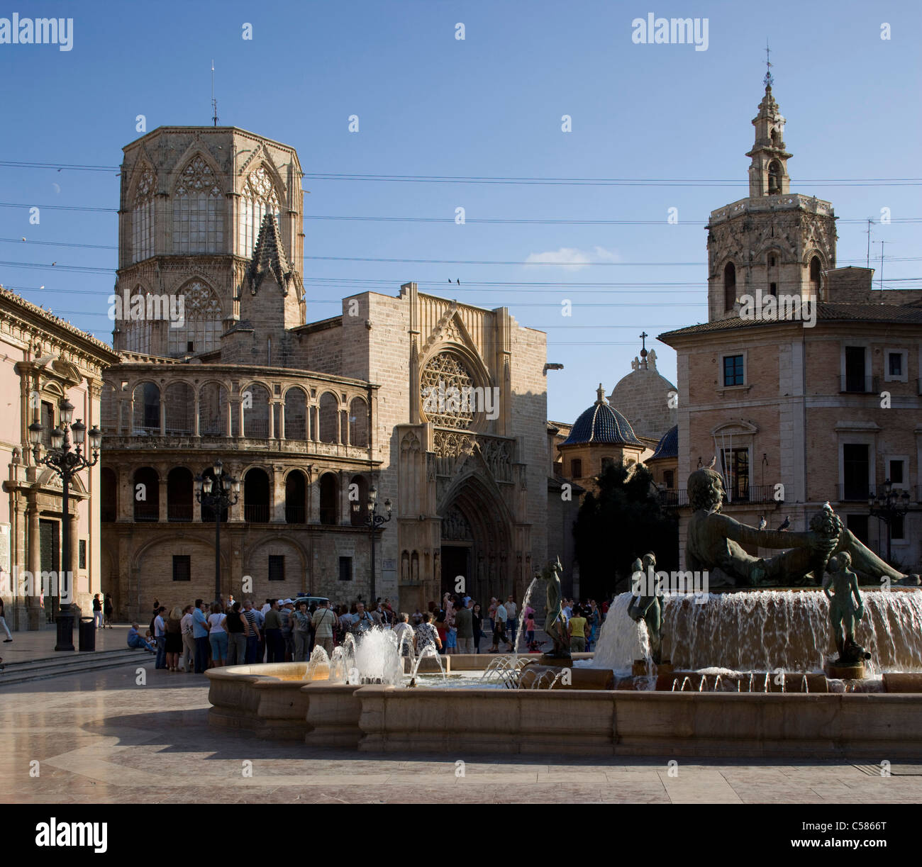 Plaza de la Virgen e la Cattedrale di Valencia. Foto Stock