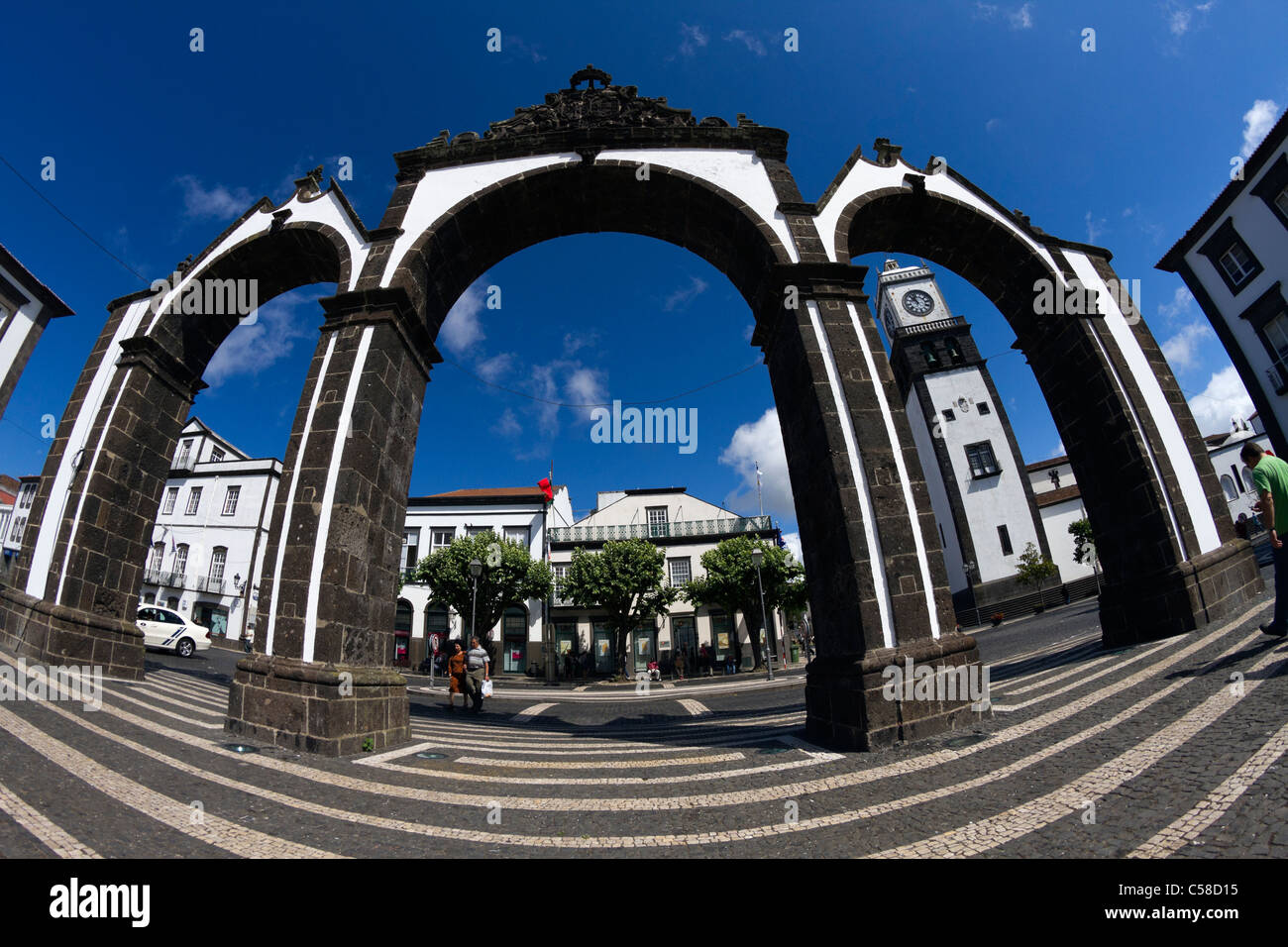 Le porte della città di Ponta Delgada, São Miguel Island, Azzorre. Foto Stock