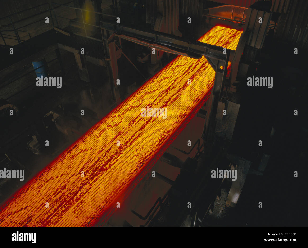 Acciaio grezzo, economia, europa, europeo, overnight, fabbriche, fabbrica, tedesco, Germania, incandescente, pesante, caldo, indoor, interni, ind Foto Stock