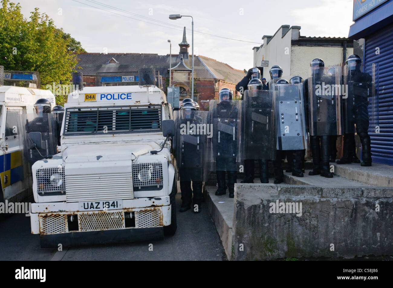 La polizia antisommossa linea Foto Stock