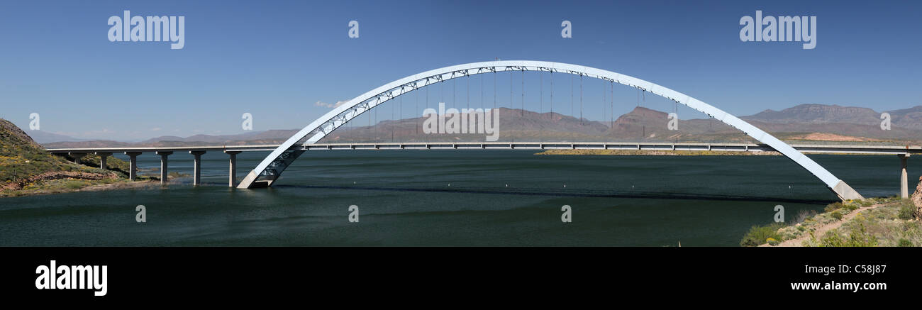 Theodore Roosevelt, Lago, Bridge, Apache Trail Strada storica, Roosevelt, Arizona, Stati Uniti d'America, Stati Uniti, America, Foto Stock