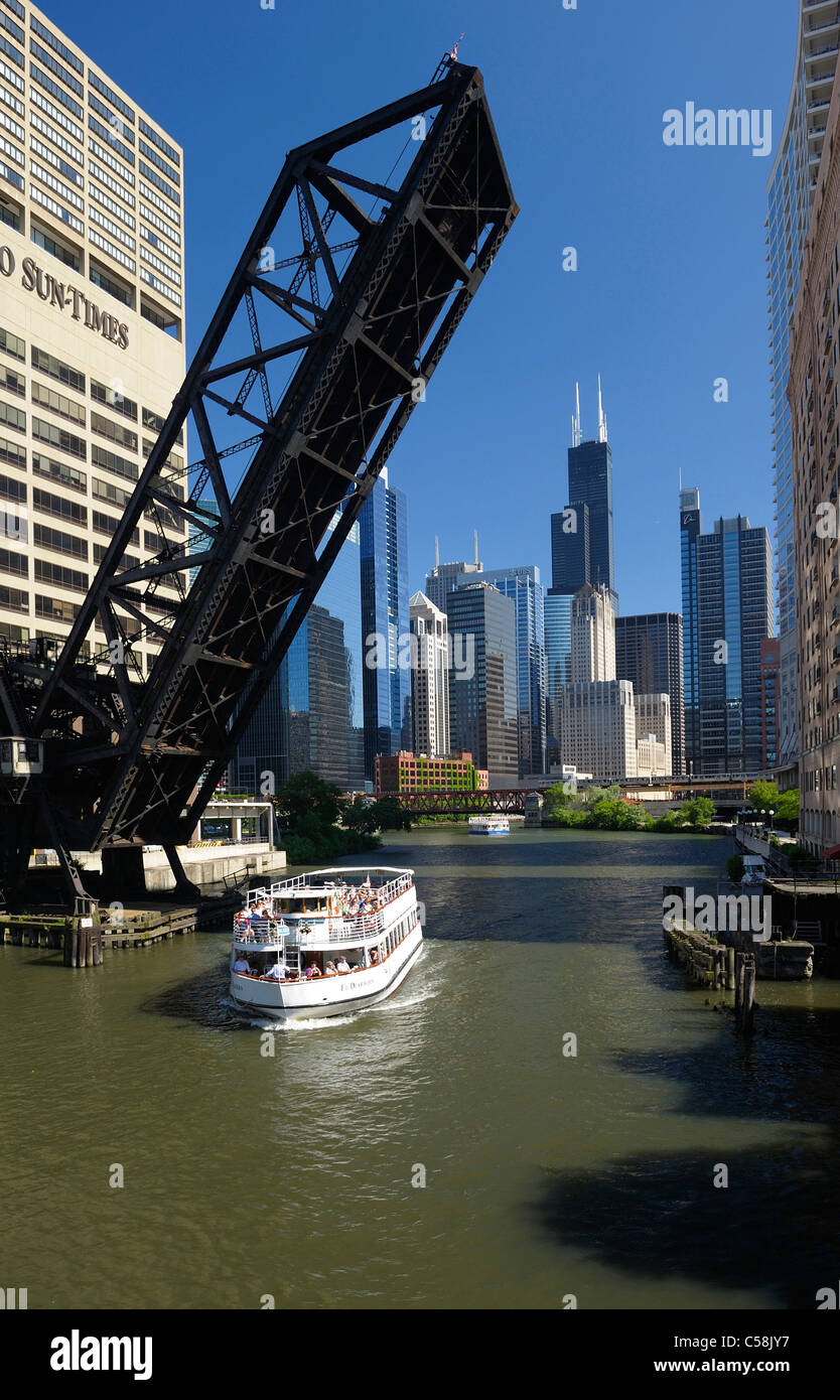 Vecchio ponte levatoio, Chicago River, Downtown Chicago, Illinois, Stati Uniti d'America, Stati Uniti, America, città skyline, edifici, Fiume Foto Stock