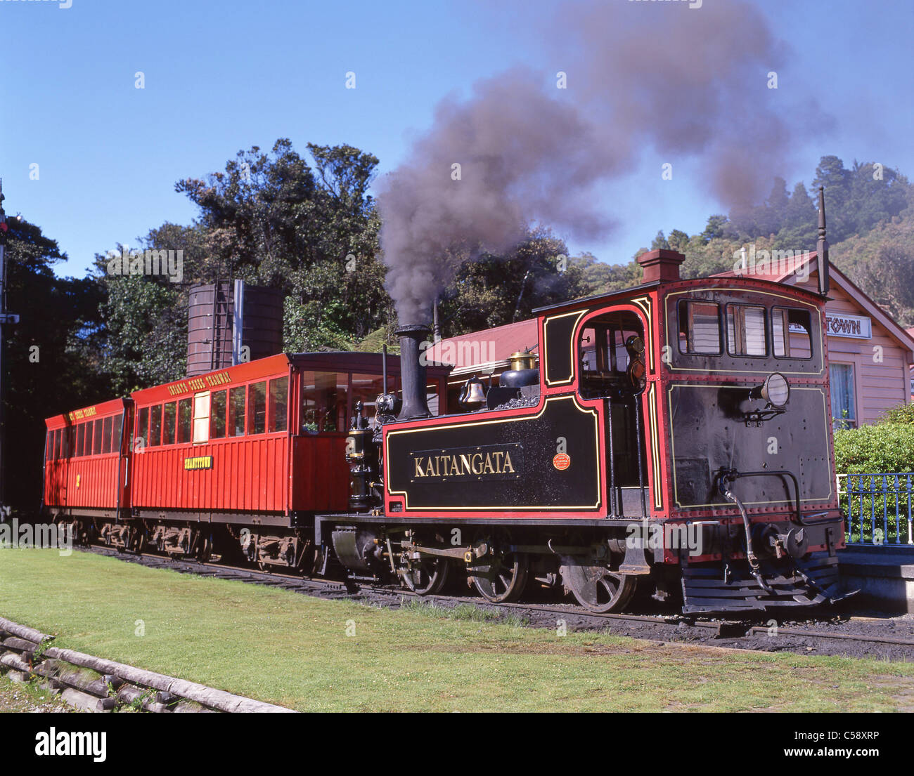 "Kaitangata " Treno a vapore in corrispondenza del XIX secolo di oro-città mineraria, baraccopoli, Greymouth, West Coast, Regione di South Island, in Nuova Zelanda Foto Stock