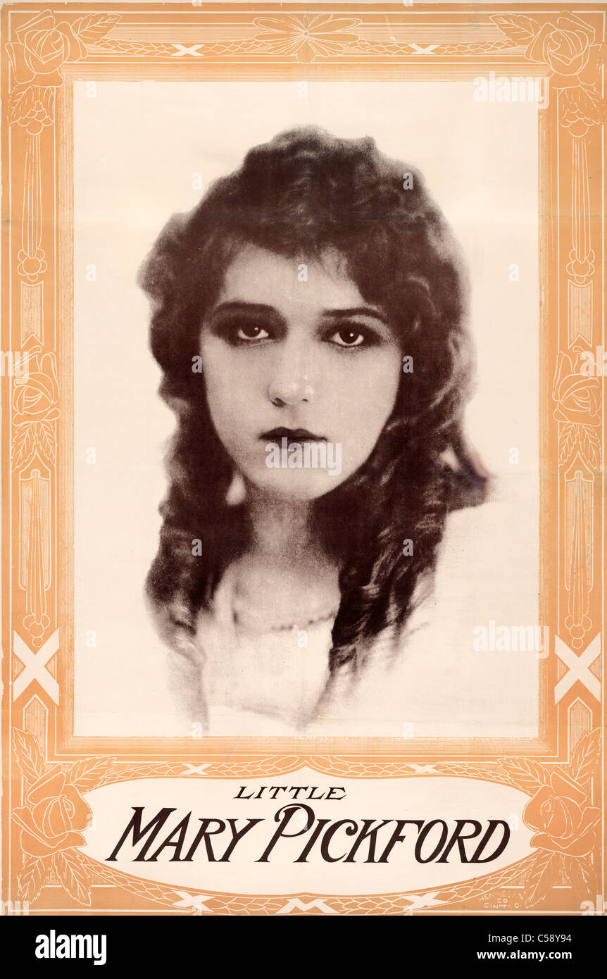 Poco Mary Pickford - Poster testa e spalle ritratto di Mary Pickford entro cornice decorativa, circa 1915 Foto Stock