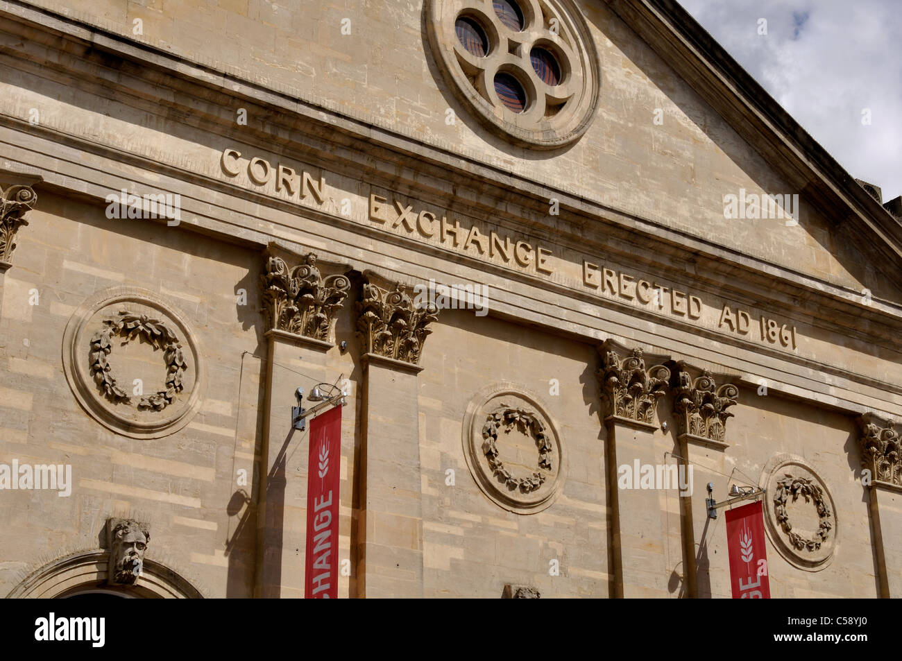Il Corn Exchange, Newbury, Berkshire, Inghilterra, Regno Unito Foto Stock