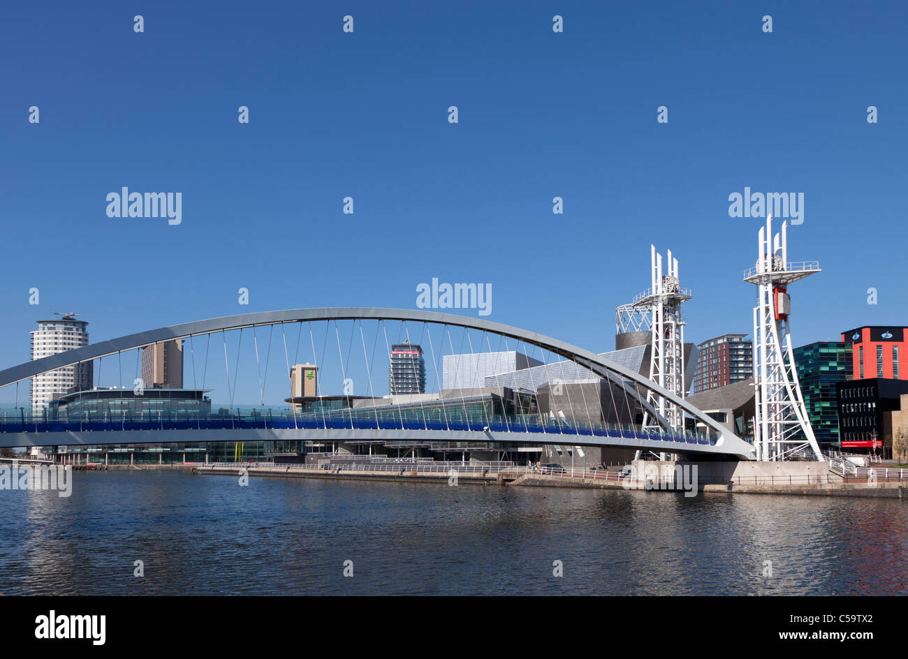 Lowry Centre Bridge, Salford Quays, Salford, Manchester, Inghilterra Foto Stock